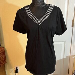 Croft & Barrow Black V-Neck Top with White Embroidery